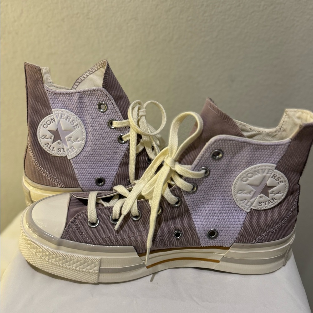 Lilac platform converse size 7 limited edition